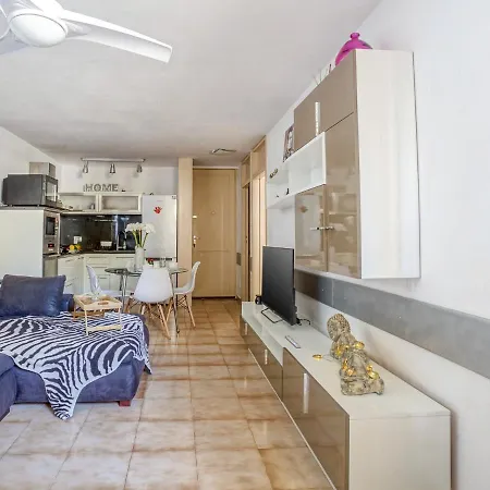 Dom wakacyjny Bright Holiday In With Terrace Las Galletas