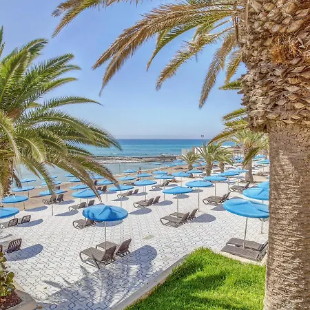 Bright Holiday In With Terrace